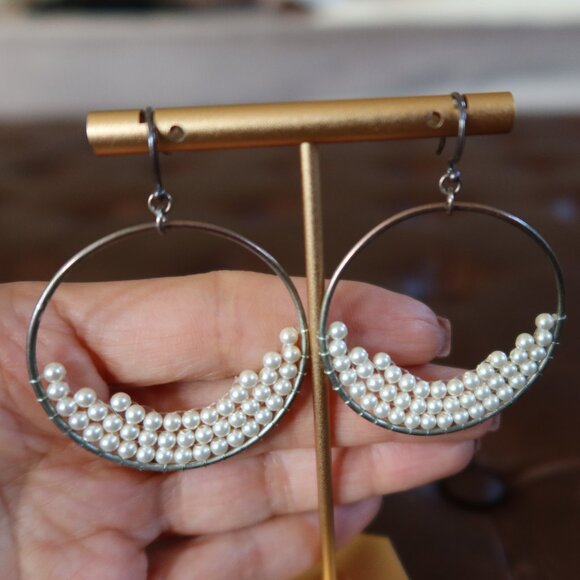 Chan Luu tiny pearl and silver front facing hoops earrings 2" long drops - Picture 4 of 13